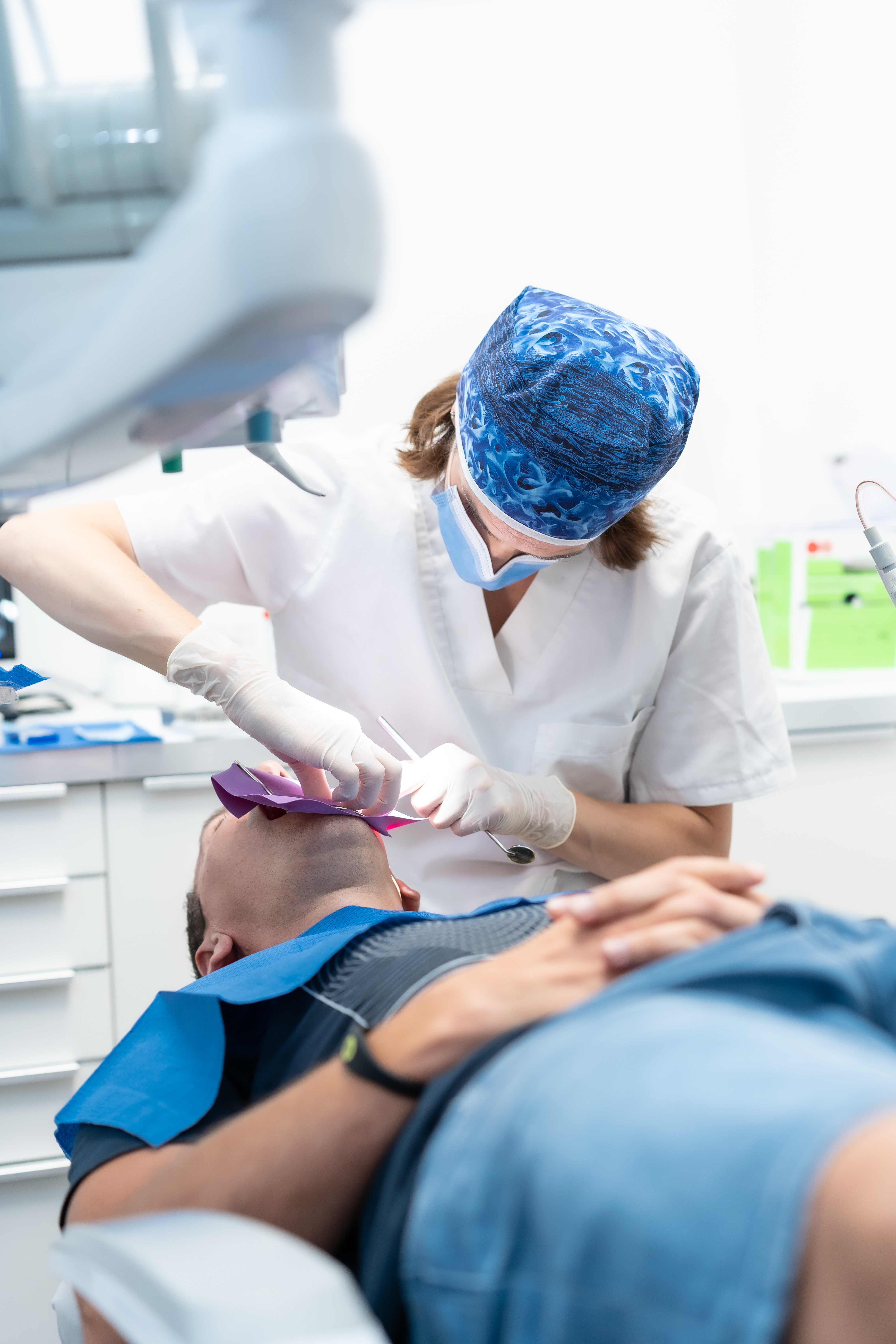 Jak pokonać strach przed dentystą? Leczenie bez stresu | Komplet Stomatologia