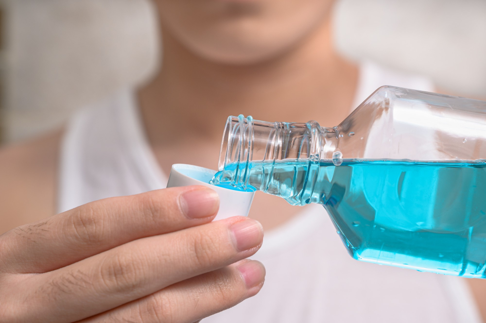 Płyn do płukania jamy ustnej – czy warto?