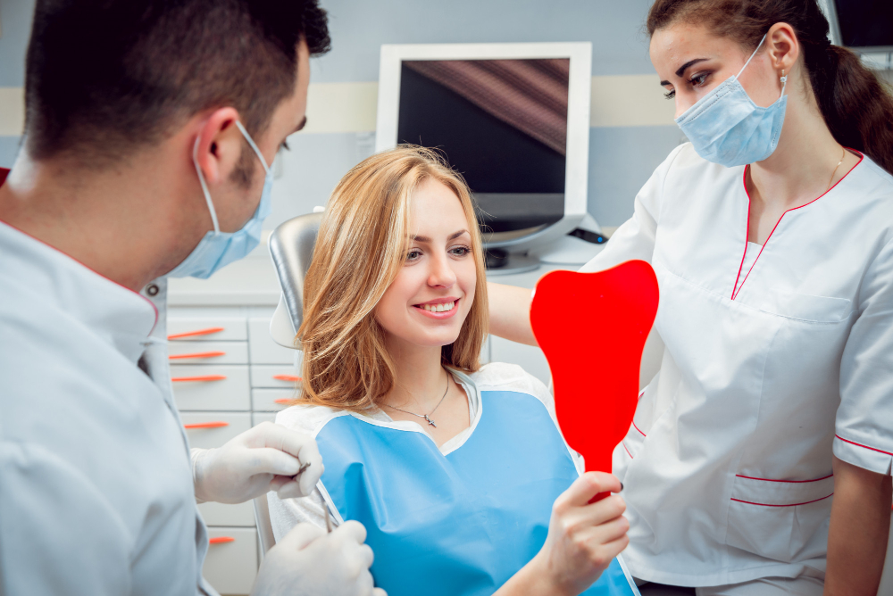Korzyści z regularnych wizyt kontrolnych u dentysty